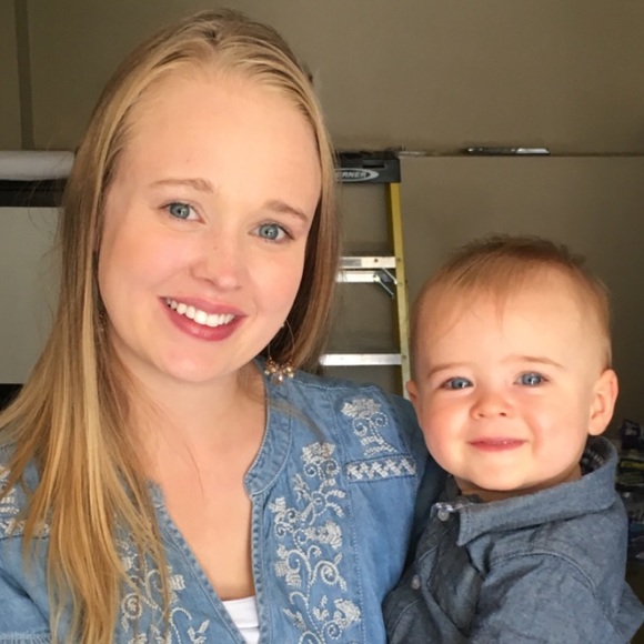 Meet your Posher, Holly - Picture 1 of 1